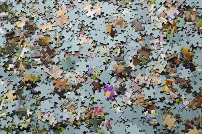 Rifle Bookshelf Jigsaw Puzzle: A Creative Guide to a Unique Puzzle Theme